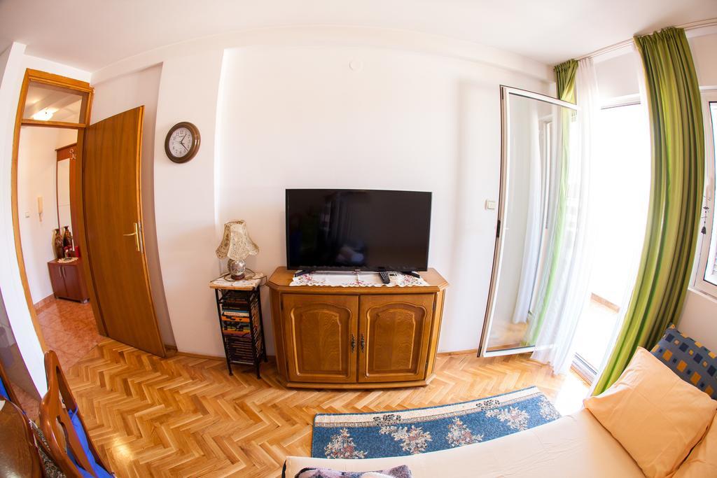 City Apartments Gosposhtina Budva Luaran gambar