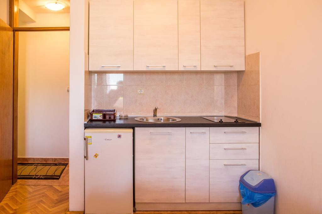 City Apartments Gosposhtina Budva Luaran gambar