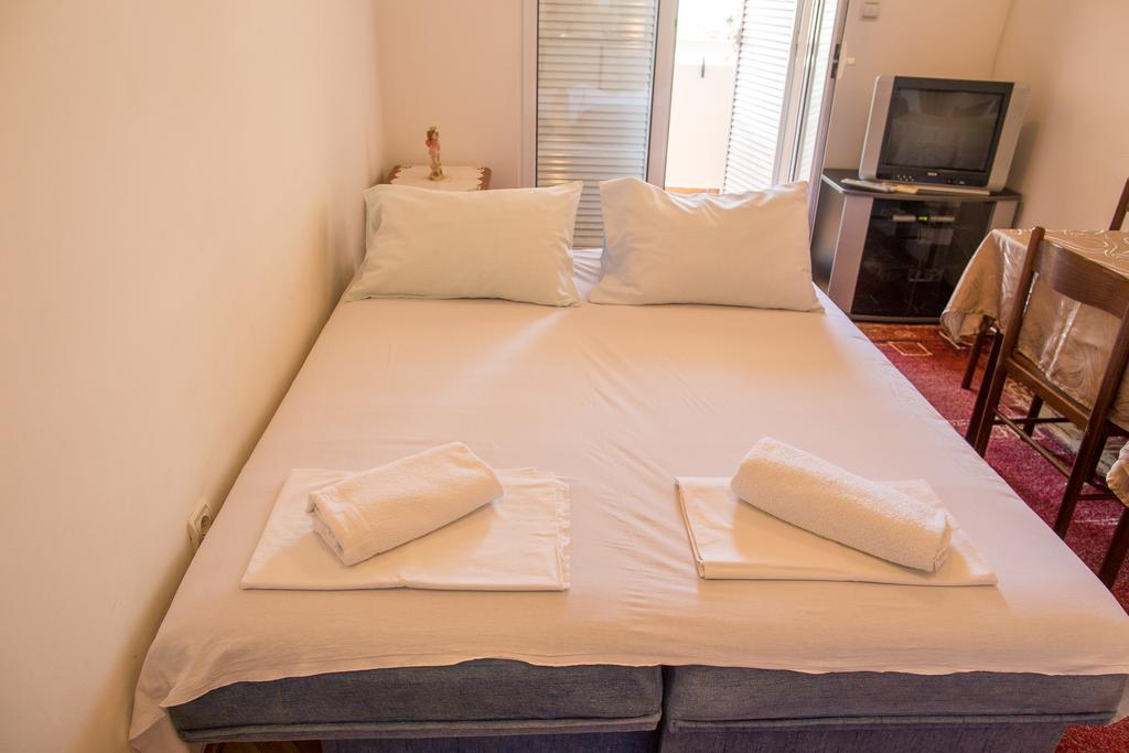 City Apartments Gosposhtina Budva Luaran gambar