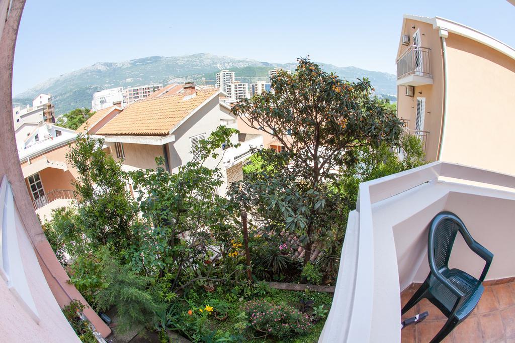 City Apartments Gosposhtina Budva Luaran gambar