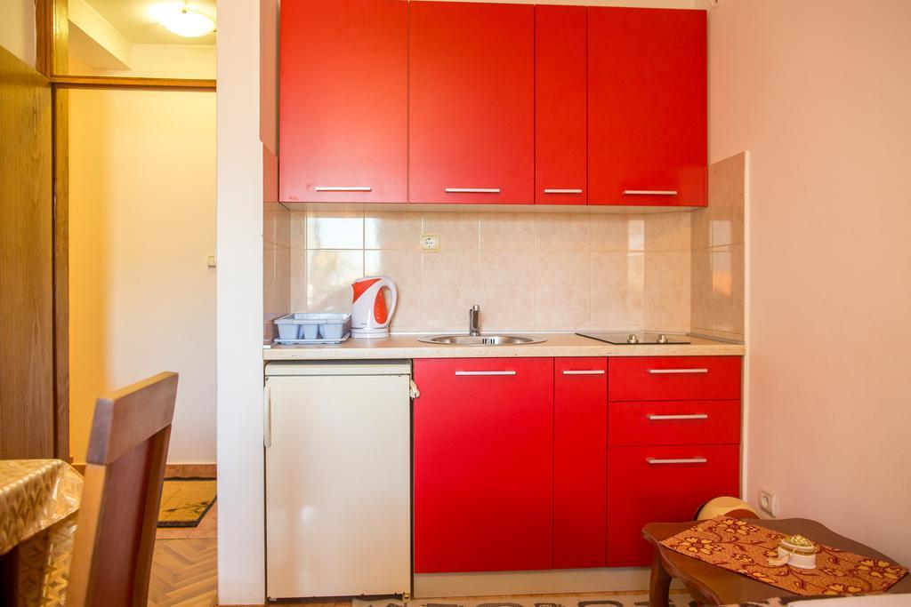 City Apartments Gosposhtina Budva Luaran gambar