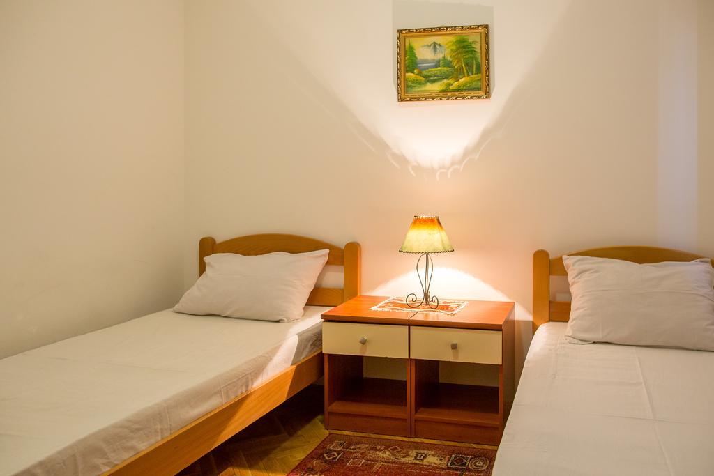 City Apartments Gosposhtina Budva Luaran gambar