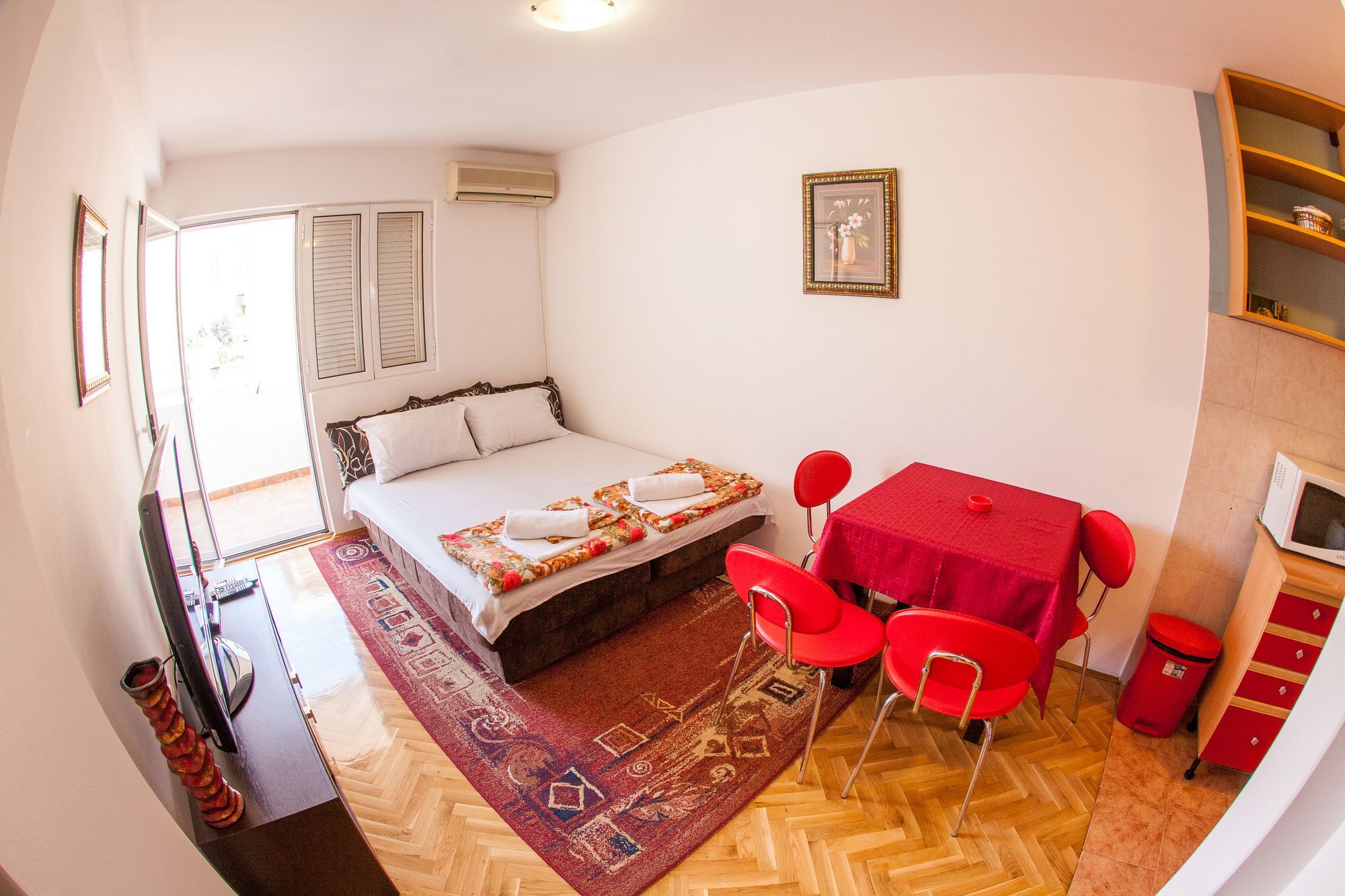 City Apartments Gosposhtina Budva Luaran gambar