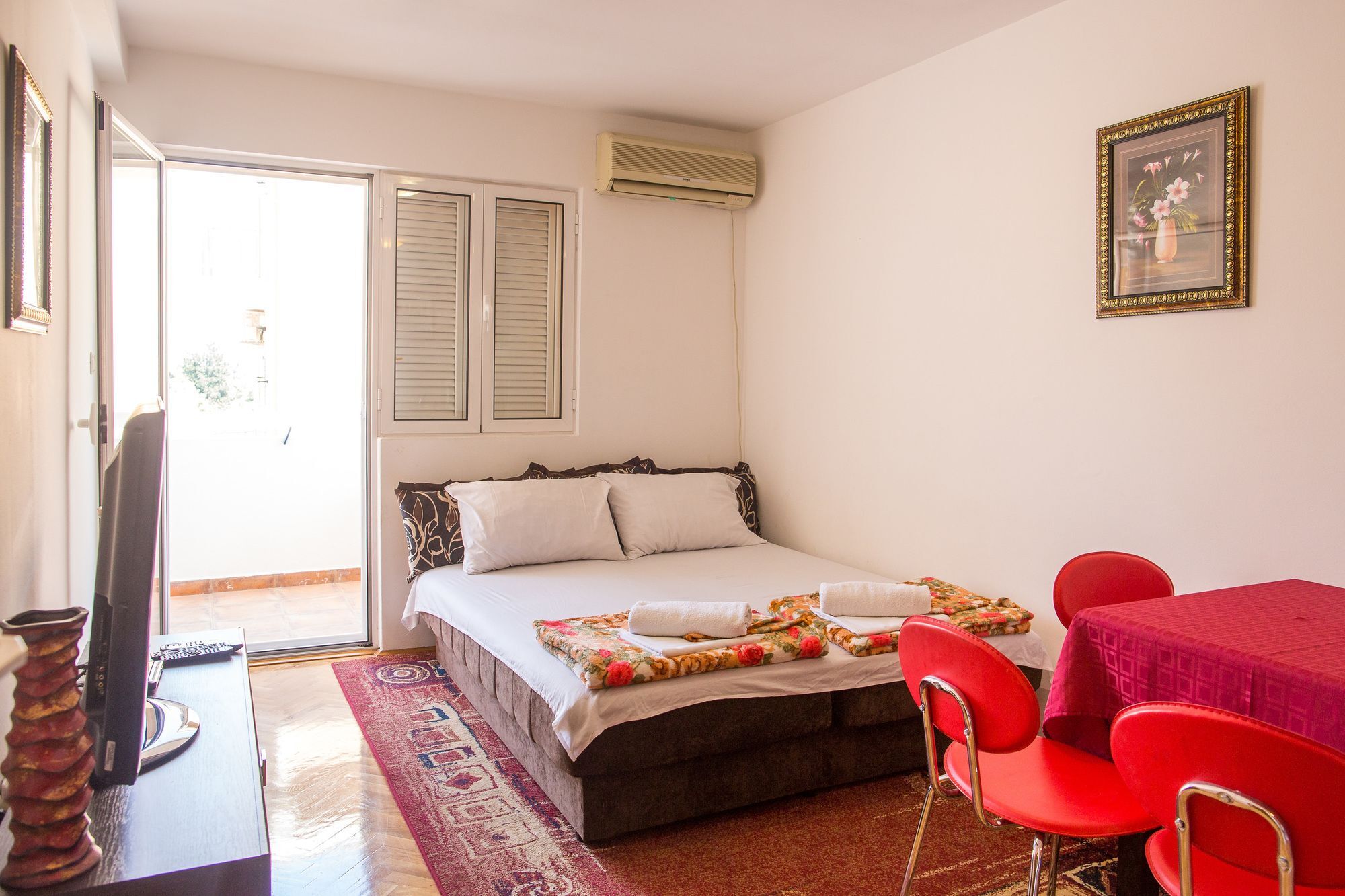 City Apartments Gosposhtina Budva Luaran gambar